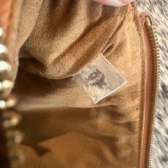 MCM Pouch in Visetos Original - Picture 10 of 10